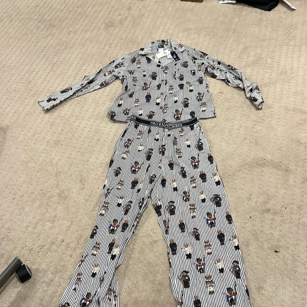 BRAND NEW WITH TAGS RALPH LAUREN BEAR PAJAMA SET